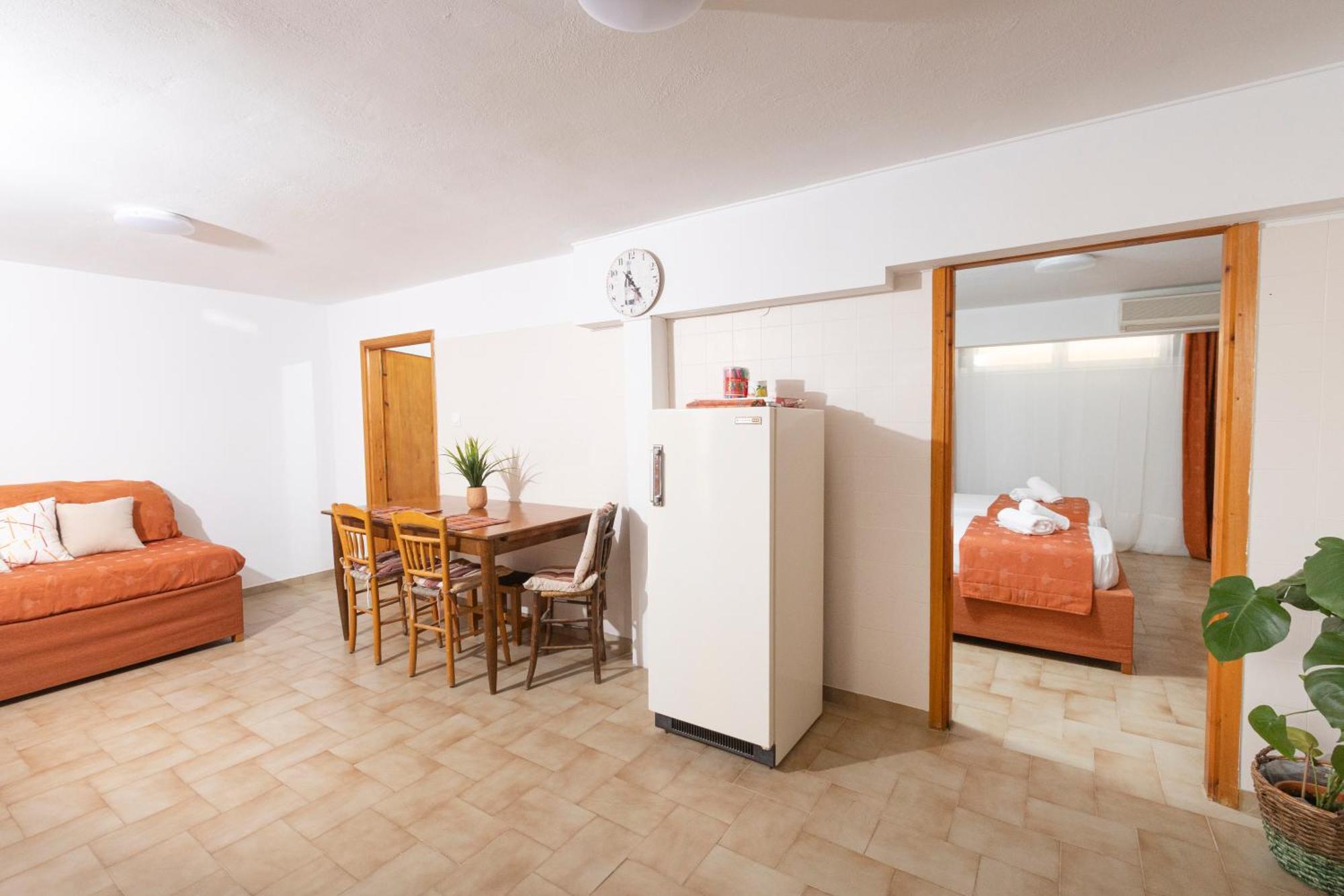 Oelia Rooms & Apartments Αγία Μαρίνα Εξωτερικό φωτογραφία